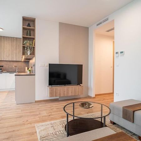 Patronka Apartments - Stylish Apartment With A Spacious Terrace Bratislava Buitenkant foto